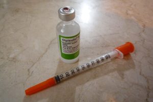 insulin and insulin syringe